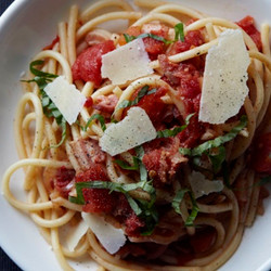 Bucatini All&apos;amatriciana |Food52