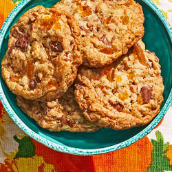 Toffee-apricot Oat Cookies