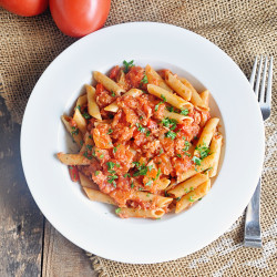 Easy Penne Pasta With Tuna &amp; Tomato Sauce