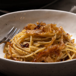 Simple Caramelized Onion Pasta Recipe