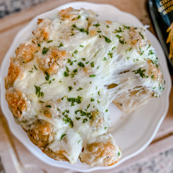 Cheesy Garlic PULL-APART Bread