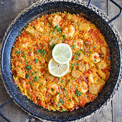 How To Make A Spanish Paella With Tuna &amp; Shrimp