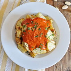 Roasted Spanish Potatoes With Romesco Sauce