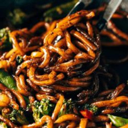 Black Pepper Stir Fried Udon