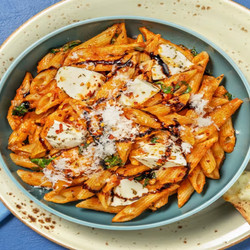 Sun-dried Tomato Pesto And Spinach Penne With Marinated Mozzarella And Garlic Ciabatta