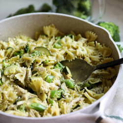 Broccoli Pesto Chicken Pasta