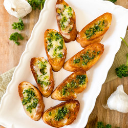 No Oven Crispy Garlic Bread (With &amp; Without Cheese)