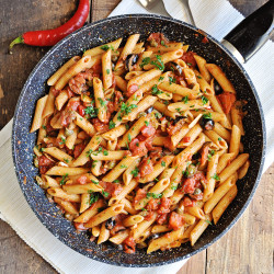 Spicy Penne Pasta With Anchovies, Capers &amp; Black Spanish Olives