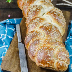 Easy Challah Bread Recipe