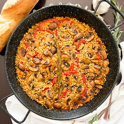 Paella-Style Mushroom &amp; Roasted Red Bell Pepper Rice