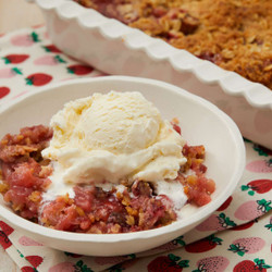 Strawberry Rhubarb Crisp