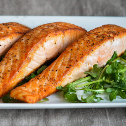 Restaurant-style Pan-seared Salmon