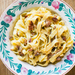 Creamy, 5-ingredient Pasta Carbonara