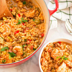 Asopao De Camarones Y Gandules (puerto Rican Rice Stew With Shrimp And Pigeon Peas)