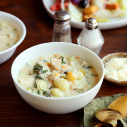 Olive Garden Style Chicken And Gnocchi Soup