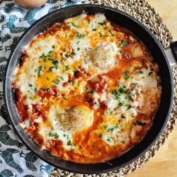 Spicy Spanish Tomato Skillet With Eggs &amp; Cheese