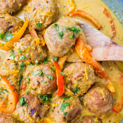 Thai Coconut Curry Meatballs {whole30}