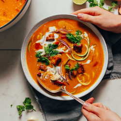 Lazy 1-pot Vegan Tom Yum Soup