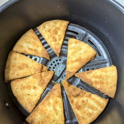 Air Fryer Za&apos;atar Pita Chips