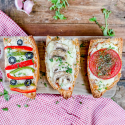 ¨Better Than Delivery¨ Baguette Pizzas