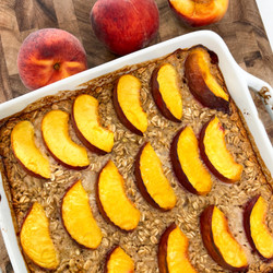 High Protein Peaches &amp; Cream Baked Oats