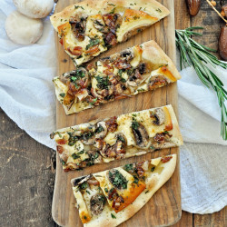 Spanish Flatbread With Manchego Cheese, Mushrooms &amp; Dates