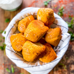 Spanish-Style Paprika Biscuits | Ochíos De Úbeda