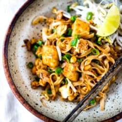 Easy Pad Thai (chicken, Tofu Or Shrimp)