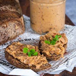 Easy Sardine Pate (with Canned Sardines)