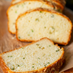 Herb &amp; Cheese Quick Bread