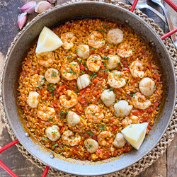 Easy To Make Smoky Seafood Paella With Shrimp &amp; Scallops