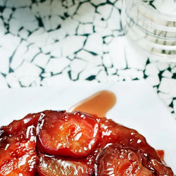 Plum Tarte Tatin With Spiced Red-wine Glaze