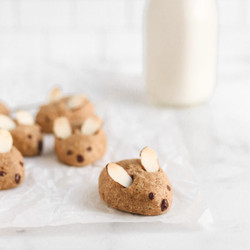 Almond Mouse Cookies (vegan, Gluten Free, Oil Free, Refined Sugar Free)