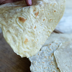 Garlic Sourdough Discard Tortillas