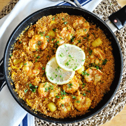 How To Make A SIMPLE Seafood Paella With Quinoa