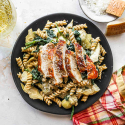 Spinach &amp; Artichoke Dip Pasta With Chicken