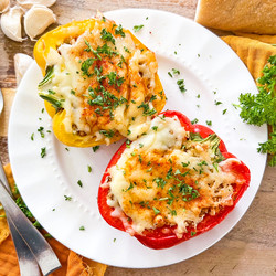 Spanish Stuffed Peppers With Garlic Bread &amp; Cheese