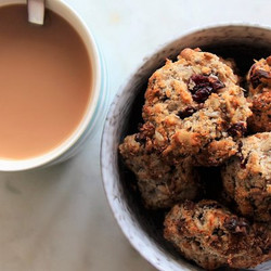 Banana, Hazelnut &amp; Seed Biscuits
