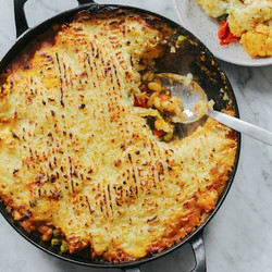 Hetty Cauliflower, Pea And Potato Curry Pie