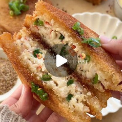 Crab Rangoon Prawn Toast