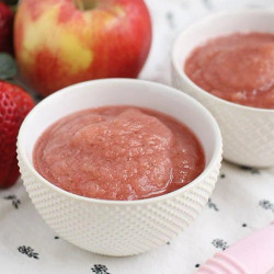 Easy Strawberry Applesauce