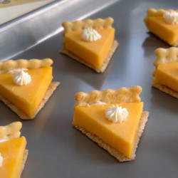 Delicious Cheese &amp; Cracker Pies