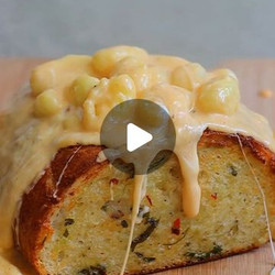 Mac N Cheese Gnocchi In A Garlic Bread Bowl
