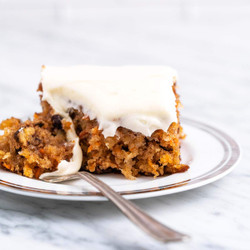 The Best Carrot Cake Recipe (j. Alexander’s Copycat)