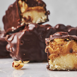 Keto Copycat Snickers Bar