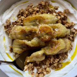 Caramelised Banana and Olive Oil Yogurt Bowl