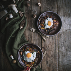 Mushroom Toast With Eggs