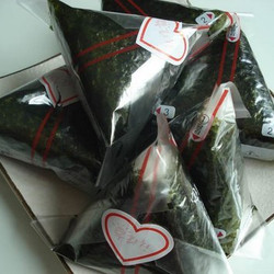 Samgak-gimbap With Tuna (triangle Gimbap) 삼각김밥