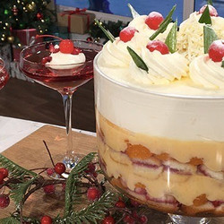 Phil Vickery's Retro Christmas Trifle And Champagne Jelly