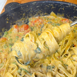 One Pot Creamy Pesto Pasta